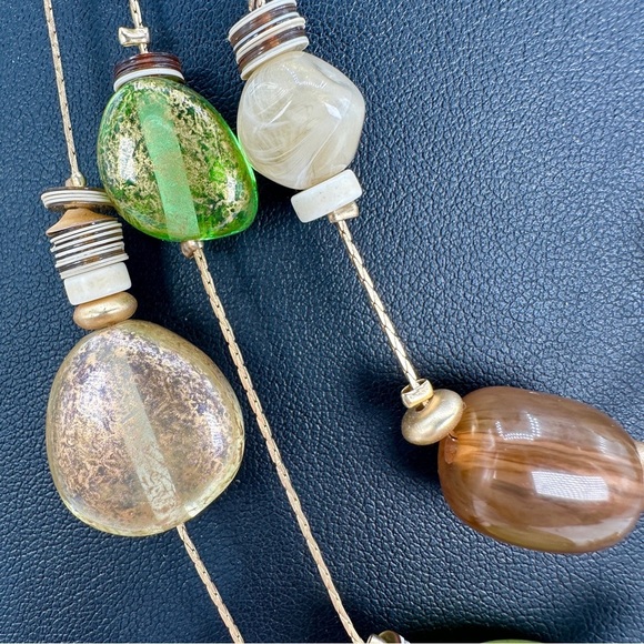 Chico”s Multi-Layer Necklace Spring Green and Gold Metallic Beads Adjustable - Picture 5 of 8